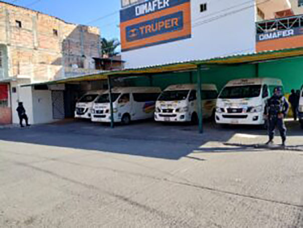 Se mantienen los recorridos de seguridad en sitios de taxis y urbans en Chilpancingo