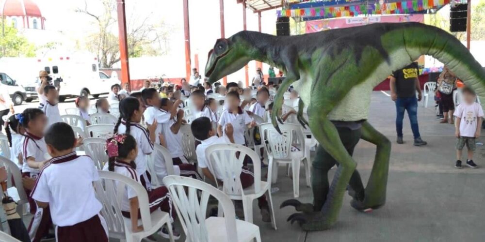 Arranca con éxito el 3er. Festival Regional Cultural de la Niña y el Niño Calentano “Entre sombreros y huaraches”