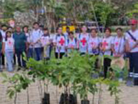 Cerca de 300 árboles se han plantado en el parque Papagayo