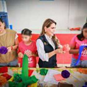 La gobernadora Evelyn Salgado Pineda y la Presidenta del DIF Guerrero Liz Salgado Pineda conviven con niñas y niños de la Casa Hogar de Chilpancingo