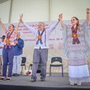 La gobernadora Evelyn Salgado y el presidente Andrés Manuel López Obrador inauguraron la ampliación de la Carretera Las Cruces-Pinotepa Nacional