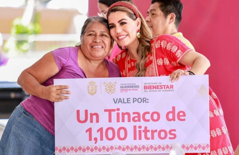 Otorga la gobernadora Evelyn Salgado 195 apoyos en Acapulco del programa Acciones Emergentes