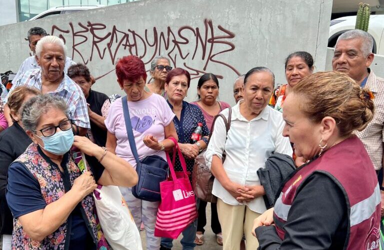 Parte el cuarto grupo de adultos mayores beneficiarios del programa “Lazos Migrantes” a la Ciudad de México