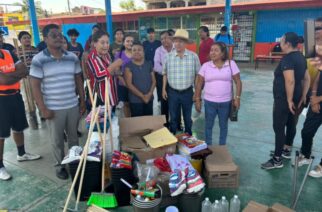 Realiza la SEG, padres de familia y docentes jornadas de limpieza en escuelas de Acapulco