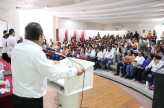 Se suman 200 trabajadores de salud al Servicio Nacional de Salud Pública