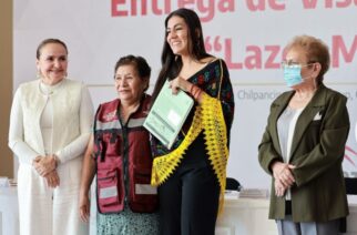 Cumple Evelyn Salgado con el Programa “Lazos Migrantes”; reciben 75 adultos mayores visas para reunirse con sus familiares en Estados Unidos