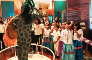 Brinda Evelyn Salgado experiencia educativa fuera del aula a estudiantes de Ñuu Savi