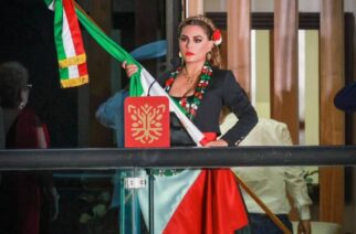 Cerca de 9 mil personas se dieron cita en la Casa del Pueblo para celebrar el Grito de Independencia junto a la gobernadora Evelyn Salgado