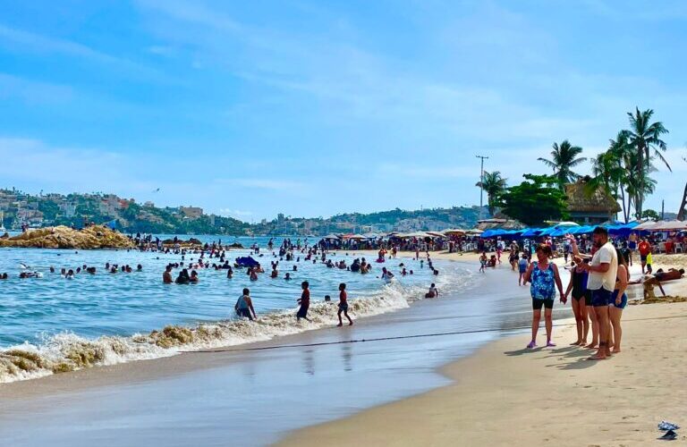 Guerrero registra 80 por ciento de ocupación hotelera en puente patrio