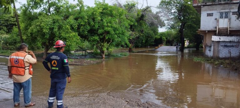 Instruye Evelyn Salgado atención de afectaciones por últimas lluvias en Ajuchitlán del Progreso