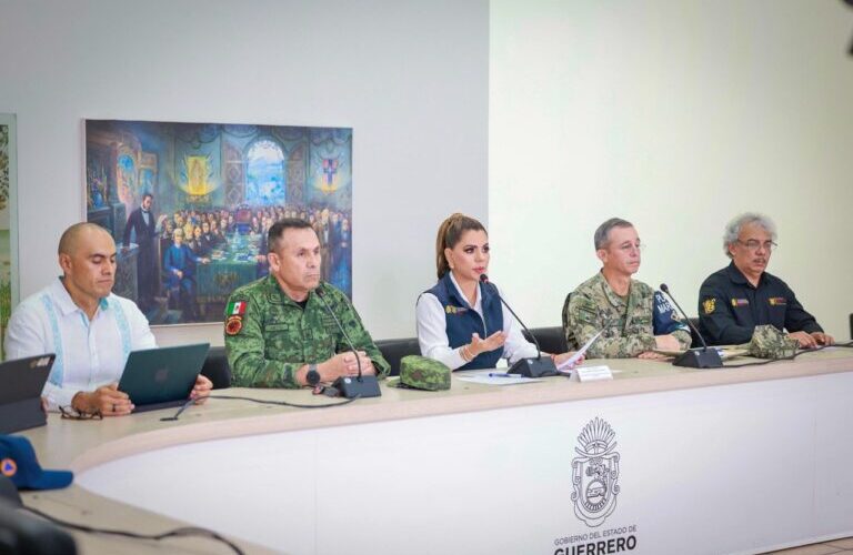 La gobernadora Evelyn Salgado pide estar atentos ante las lluvias que se generen por el huracán “John”