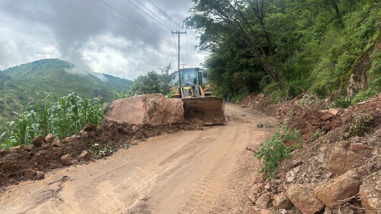 Mantiene Evelyn Salgado atención a reportes de afectaciones por lluvias en especial en la Montaña