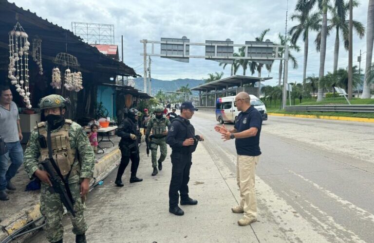 Implementa Evelyn Salgado operativo para agilizar ingreso de ayuda humanitaria y reabasto de productos de primera necesidad en Acapulco