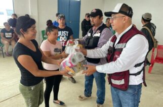 Gobierno de Guerrero lleva ayuda humanitaria a La Soledad, en la Sierra de Guerrero