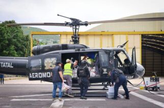 Gobernadora Evelyn Salgado despliega Aeromóvil con más ayuda humanitaria para apoyar a comunidades afectadas de La Sierra