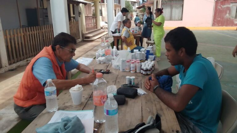 Se fortalece la atención médica y la vigilancia epidemiológica en la Costa Grande