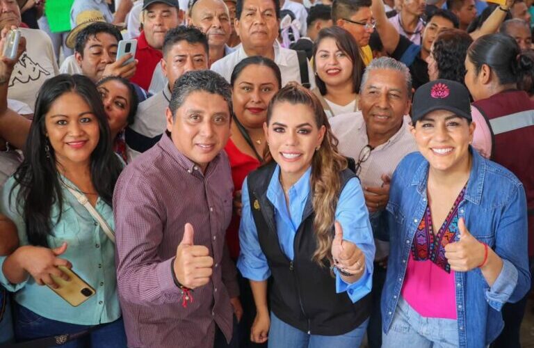 Lleva la gobernadora ayuda humanitaria a la población de la Costa Chica afectada por John