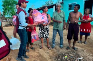 Brigadas de apoyo de la SEPLADER, como parte de la estrategia #FuerzaOperativaGuerrero distribuyeron despensas