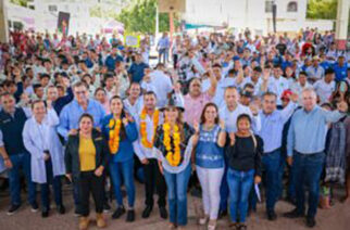 Cumple Evelyn Salgado con el Año de las Obras; entrega Centro de Salud y Puente vehicular en Atenango del Río