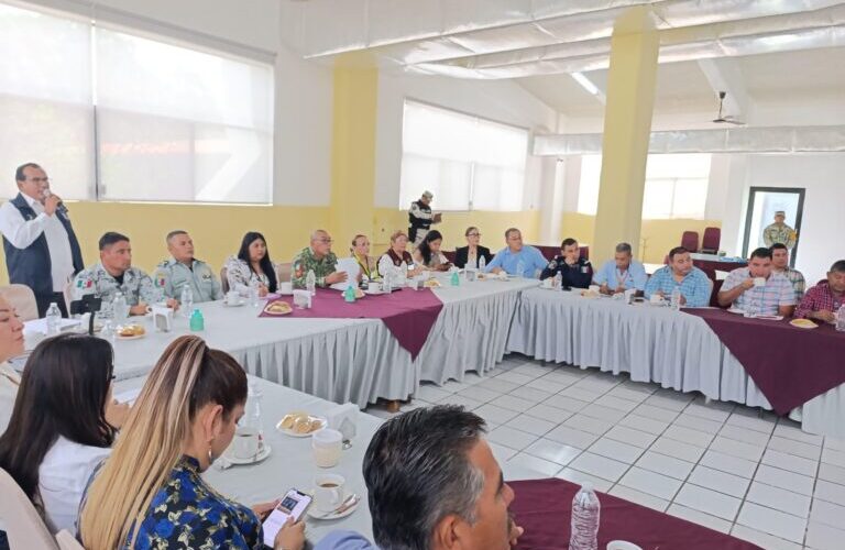 La Secretaría de los Migrantes y Asuntos Internacionales de Guerrero (SEMAI), participó en la Mesa de Coordinación para la Construcción de la Paz, junto a autoridades federales, estatales y municipales
