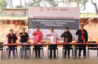 La SEDEPIA realiza taller de sensibilización para la prevención de muertes maternas, en Cochoapa el Grande