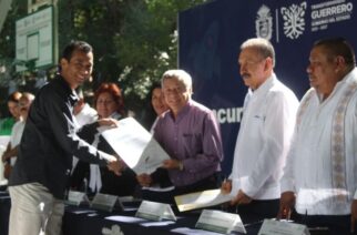 Jóvenes con alto nivel académico de los Colegios de Bachilleres participan en el Concurso Estatal de Ciencias: SEG