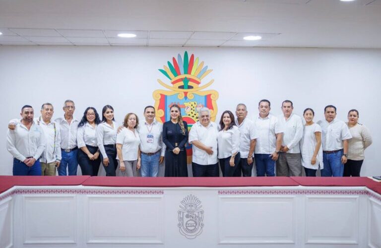 Evelyn Salgado se reúne con el Patronato de la Feria de Navidad y Año Nuevo de Chilpancingo