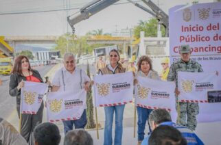 Evelyn Salgado pone en marcha la iluminación con alumbrado solar en Boulevard Chilpancingo-Petaquillas