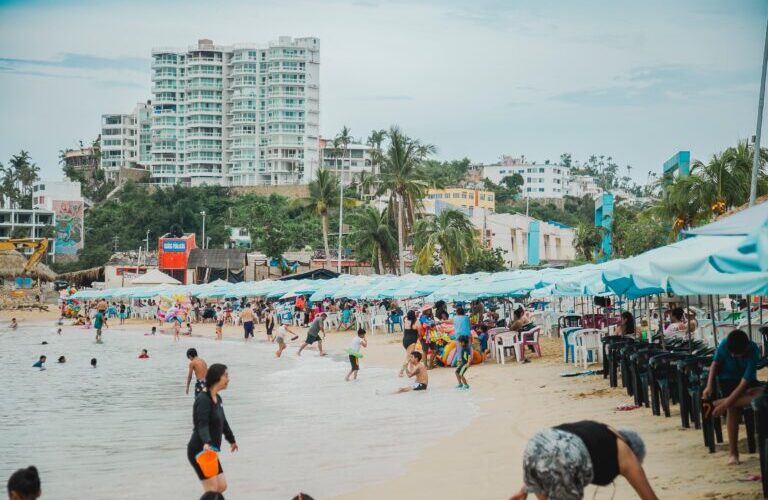 Destinos turísticos de Guerrero registran incremento de ocupación hotelera en Navidad