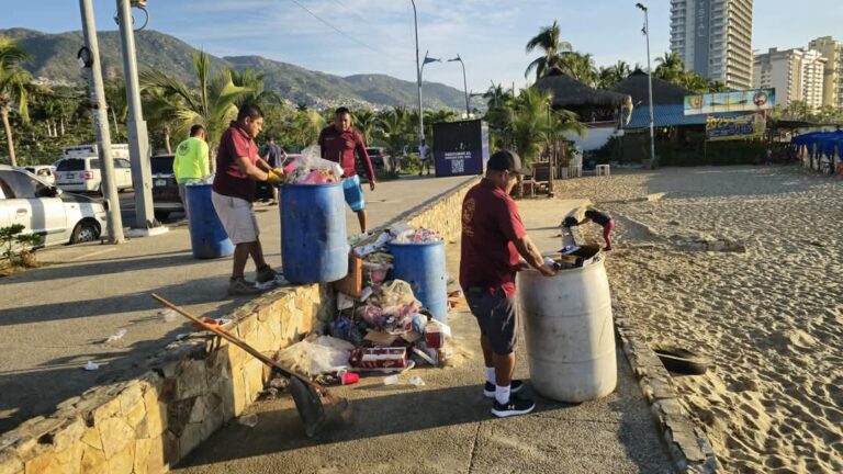 Espacios limpios y en óptimas condiciones para los visitantes en las playas de Acapulco