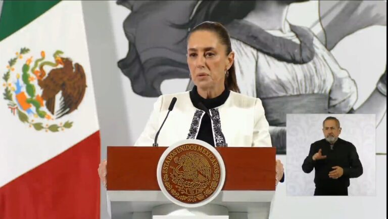 Claudia Sheinbaum destaca en Palacio Nacional la recuperación turística de Acapulco