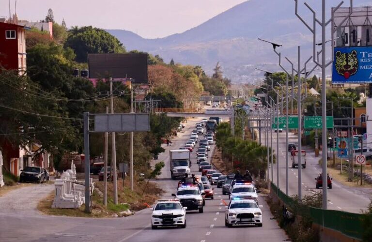 Refuerza gobernadora Evelyn Salgado la seguridad en la Autopista del Sol ante el retorno masivo de turistas