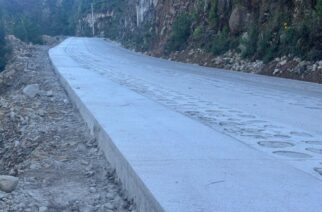 Gobierno del estado continúa con obras carreteras en la zona serrana de Atoyac de Álvarez