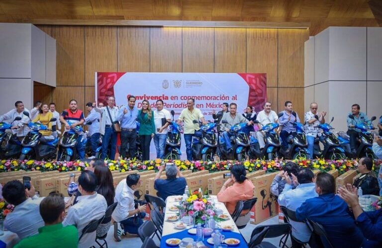 Refrenda Evelyn Salgado su compromiso de respeto al gremio periodístico y a la pluralidad de ideas