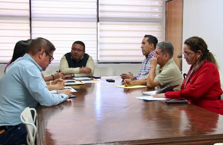 Atiende subsecretario Francisco Rodríguez Cisneros a sindicatos del CONALEP