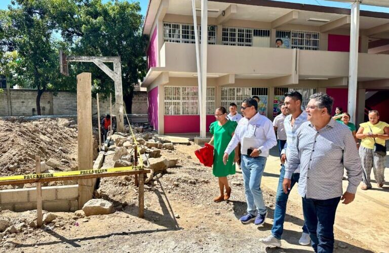 Gobierno de Guerrero fortalece la infraestructura educativa en Coyuca de Benítez