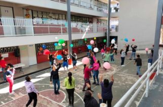 Se llevó a cabo en las escuelas de educación básica de diversos municipios el “Taller de risoterapia”