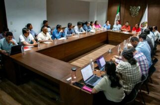 Francisco Javier Romero Pérez, encabezó la reunión del Plan Regional de Desarrollo Urbano de Municipios Costeros de la Costa Chica