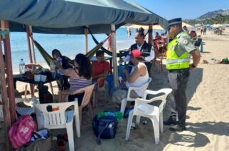 Realiza SSP Guerrero jornada de Proximidad Social en las playas de Acapulco.