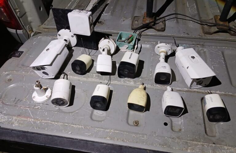 Otro golpe más a grupos delictivos fuerzas federales desmantelan cámaras de videovigilancia en Acapulco