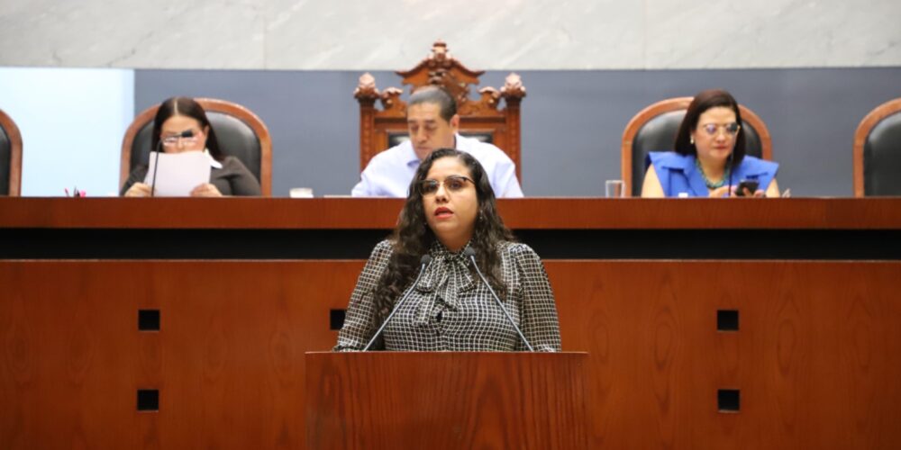 Diputada propone que dependencias federales y estatales rescaten la laguna de Mitla