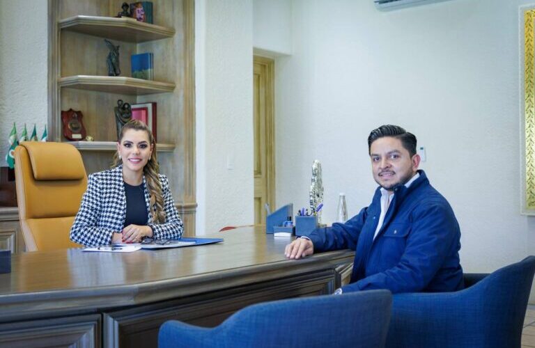 La gobernadora Evelyn Salgado Pineda se reunió con Héctor Ocampo