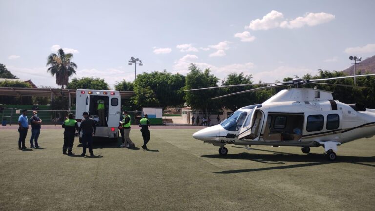 Coordinan Gobierno de Guerrero y la CRUM, traslado aéreo de paciente pediátrico para atención médica integral