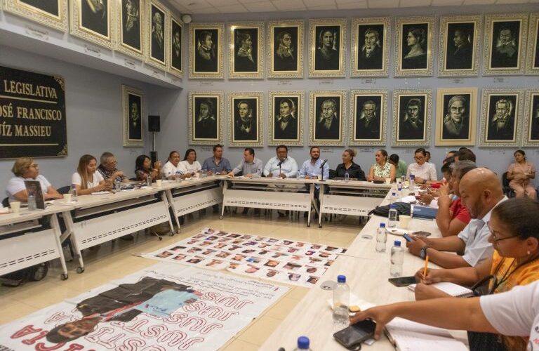 Congreso de Guerrero mantiene diálogo con colectivos sobre Ley de Desaparición