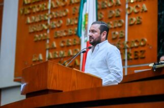 Propone diputado Urióstegui crear red de mentores profesionales en Guerrero