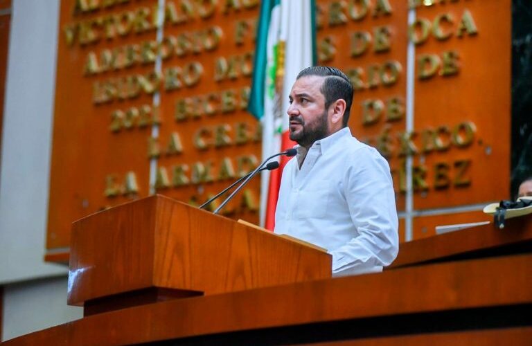 Propone diputado Urióstegui crear red de mentores profesionales en Guerrero