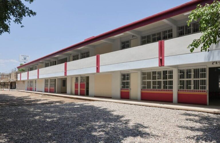 Entrega Evelyn y Liz Salgado aparatos funcionales: Transformando vidas en la Montaña