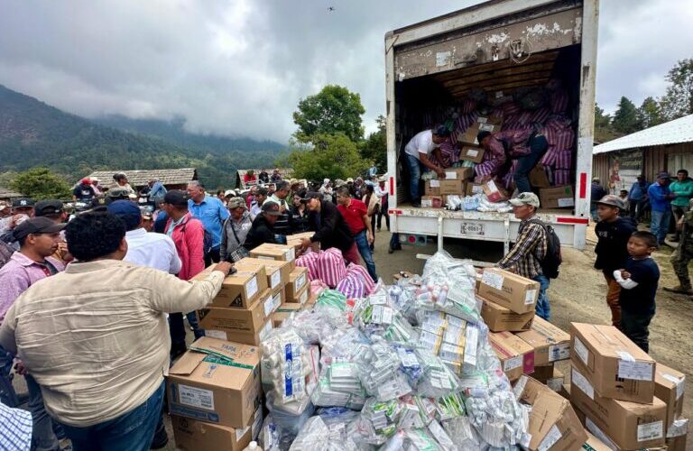 Gobierno del Estado atiende a las comunidades en la región Sierra