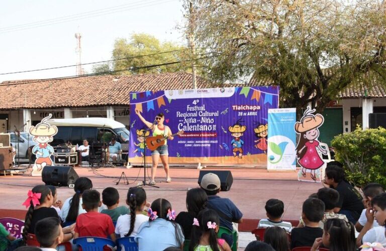 Con gran asistencia continúa el 4º Festival Regional Cultural de la Niña y el Niño en el municipio de Tlalchapa