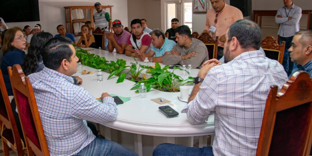 Gobierno Municipal de Chilpancingo acuerda reubicación de comerciantes en la colonia 20 de Noviembre